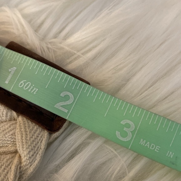 Abercrombie & Fitch cream braided belt - Picture 9 of 10